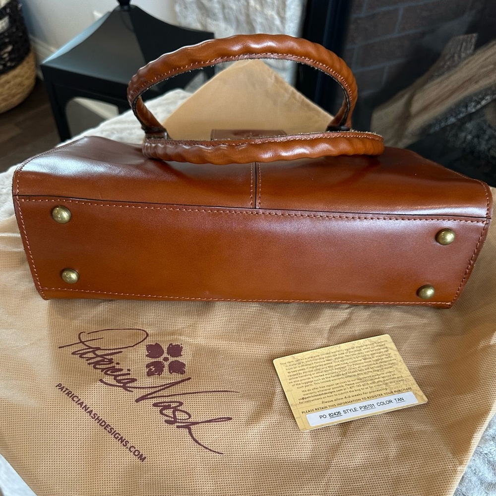 ✨LIKE NEW✨Patricia Nash Rienzo Satchel -Heritage British Tan LEATHER - Picture 7 of 16